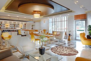 Lounge - Jannah Burj Al Sarab (Abu Dhabi)