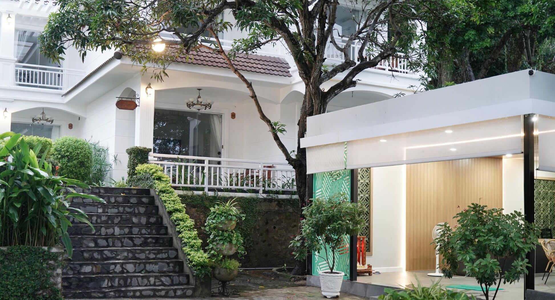 check-in/check-out kiosk