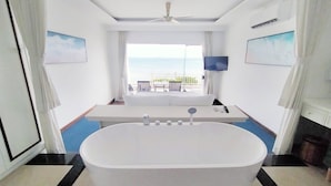 Kamar Premium, balkon, pemandangan samudra (Deluxe) | Pemandangan pantai/laut