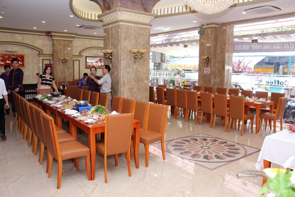 ساحة الطعام