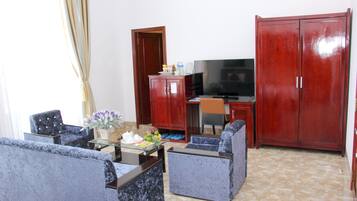 Suite Twin | ๋ฏธ๋๋ฐ, ์ ์์ฉ ์นจ๋, ๋ฌด๋ฃ WiFi