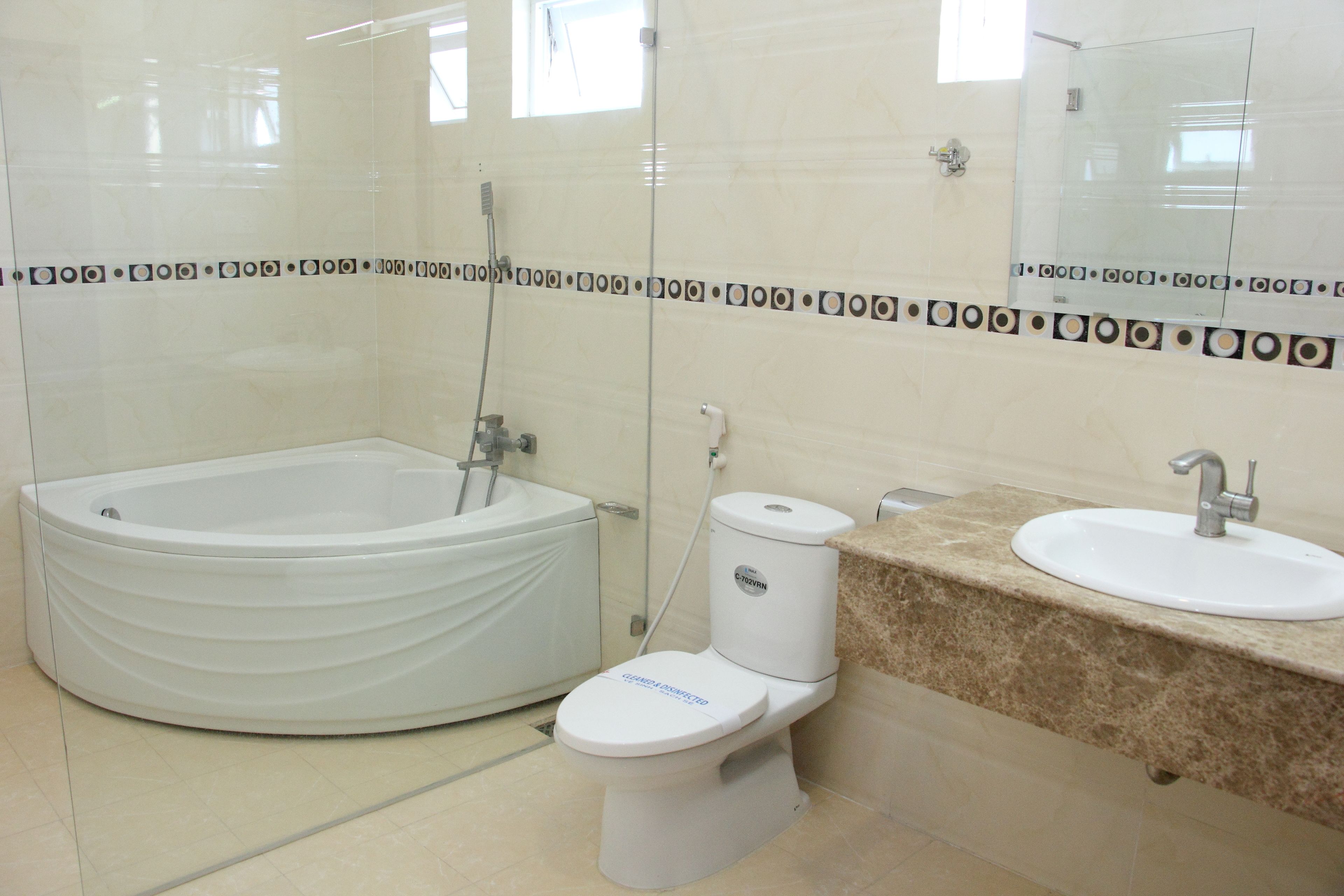 deluxe family room | interior