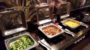 包每日自助式早餐