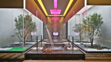 Premium Double Room (Check in time: 08:00 P.M.) | Bathroom | Combined shower/tub, jetted tub, free toiletries, hair dryer