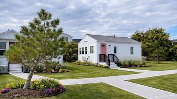 Individually decorated, individually furnished, free WiFi, bed sheets