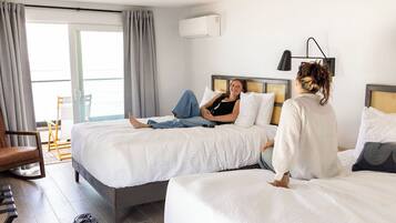 WiFi (free), individually decorated, individually furnished, bed sheets