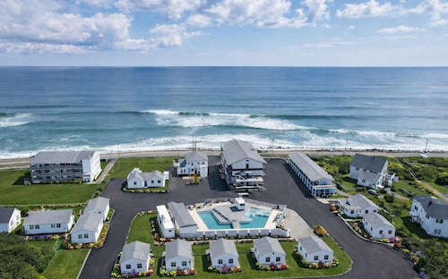 Ocean Surf at York Beach