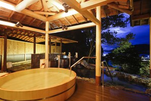 Hot springs - Todaya (Toba)