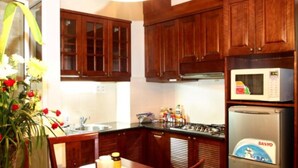 Apartment, 1 Bedroom | Private kitchen