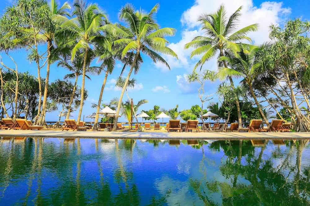 Pandanus Beach Resort & Spa
