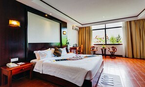 디럭스 더블룸 | 책상, 다리미/다리미판, 간이 침대, 무료 WiFi