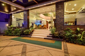 Porch - Akshaya Aura (Bengaluru)