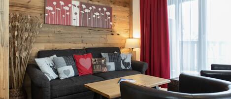 Panoramic Apartment, 2 Bedrooms (Incl. 163 EUR cleaning fee) | Living area