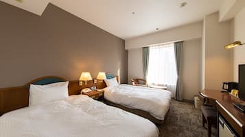 Twin Room, 2 Twin Beds (Non-smoking) | Desk, free WiFi, bed sheets