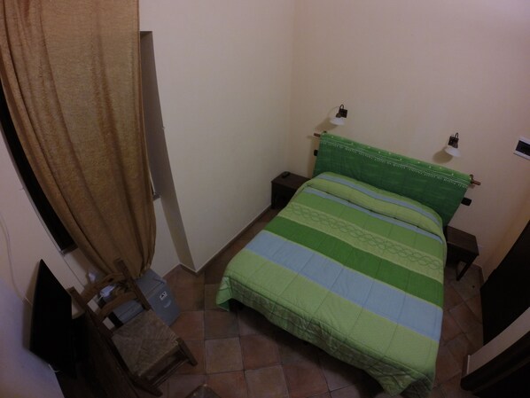 Desk, soundproofing, cots/infant beds, rollaway beds