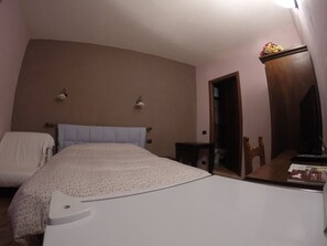 Desk, soundproofing, cribs/infant beds, rollaway beds
