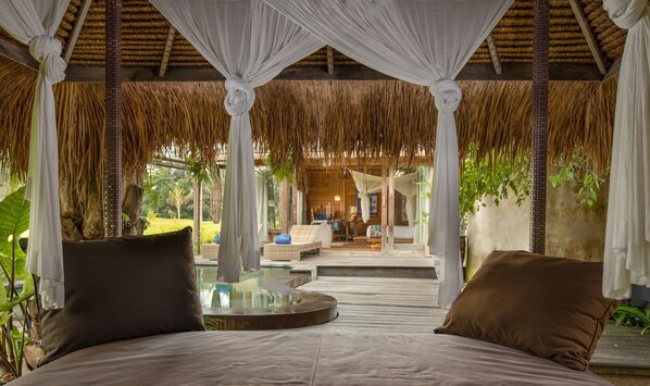 别墅, 1 间卧室, 露台 | 1 多间卧室、高档床上用品、迷你吧、客房内保险箱