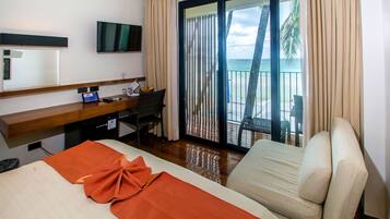 Double Room, 1 Queen Bed, Beachfront (First Floor) | In-room safe, desk, laptop workspace, free WiFi