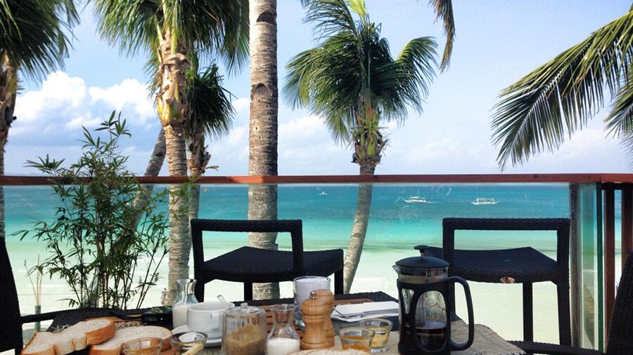 Watercolors Boracay Dive Resort