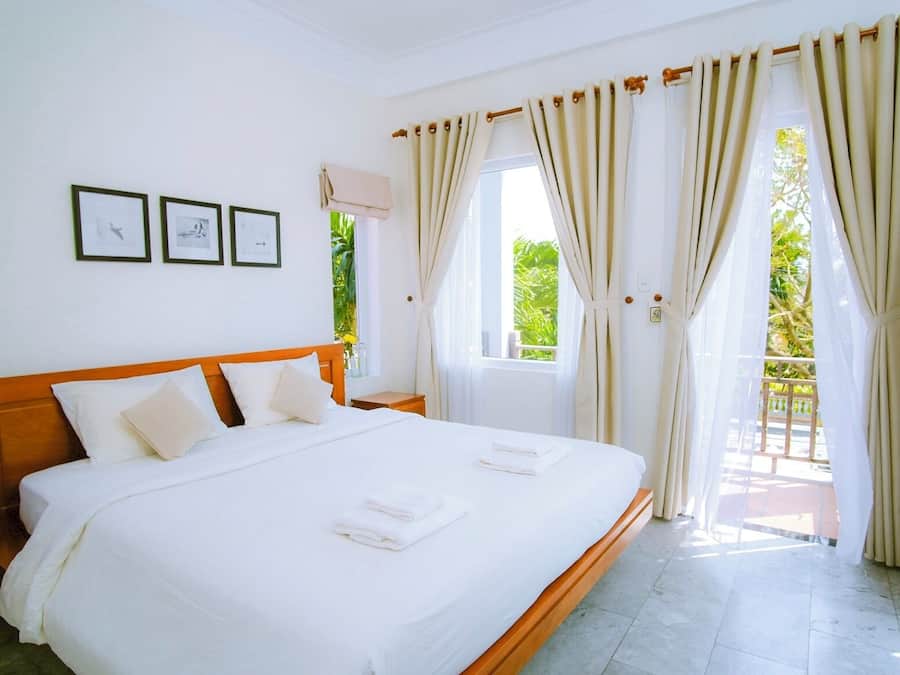 Superior Double Room | 1 bedroom, individually decorated, individually furnished, desk