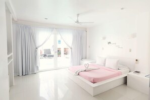 Rom – premier, adgang til basseng | Minibarvarer (inkludert), barnesenger og ekstrasenger (mot et tillegg)