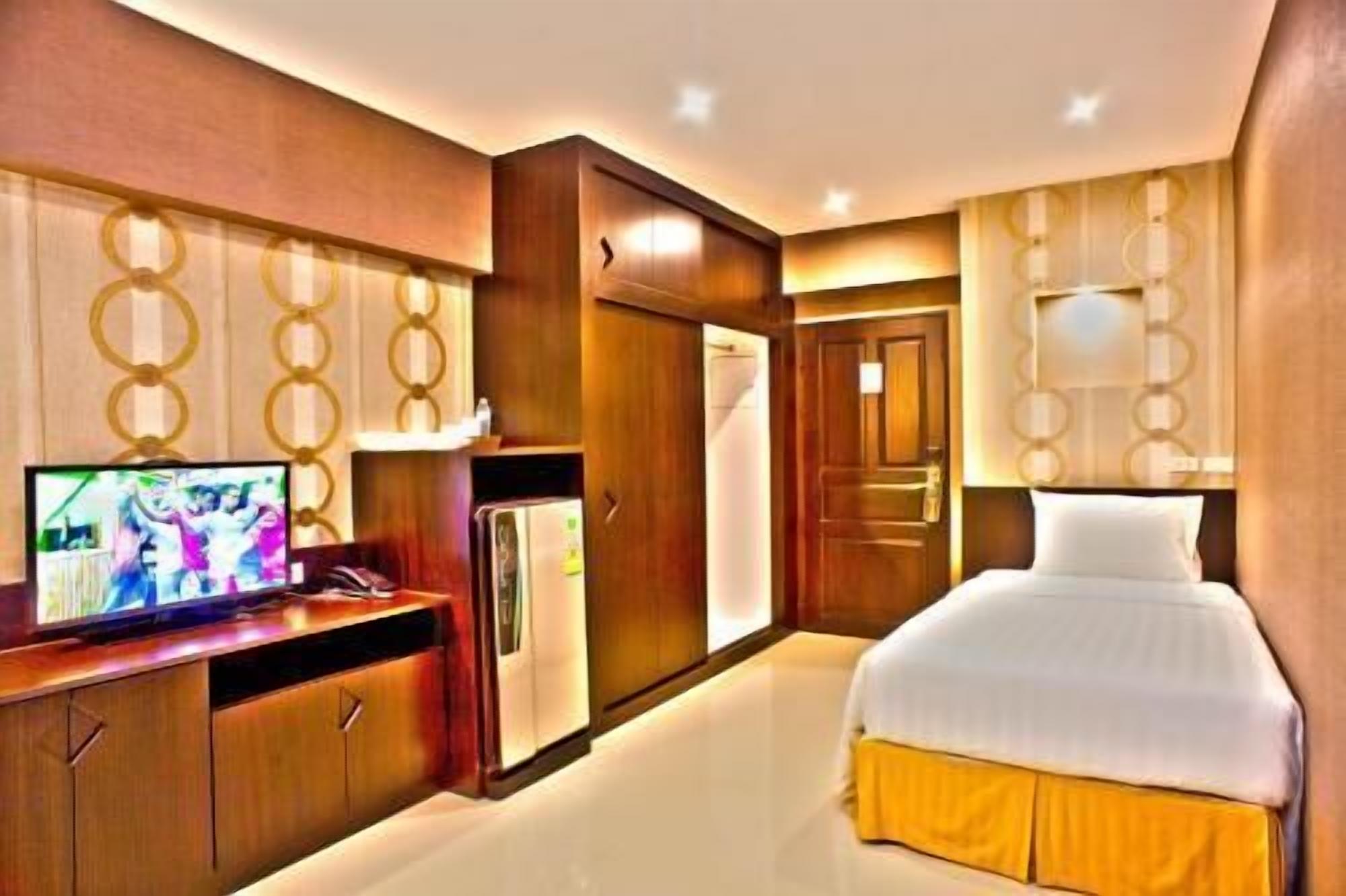 ตู้นิรภัยในห้องพัก, ผ้าม่านกันแสง, Wi-Fi ฟรี, ผ้าปูที่นอน