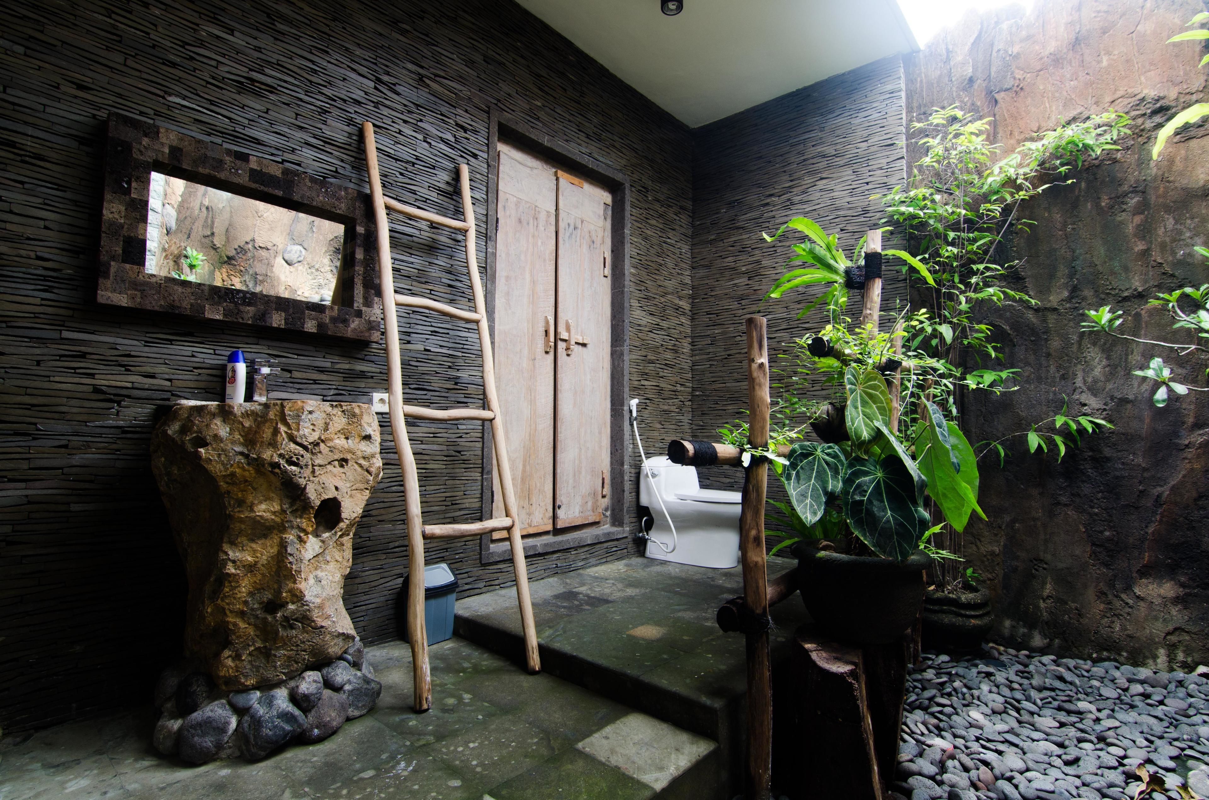 Suite | Baño | Tina y regadera independientes y tina profunda 