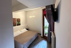 Standard Double Room, 1 Queen Bed, Private Bathroom