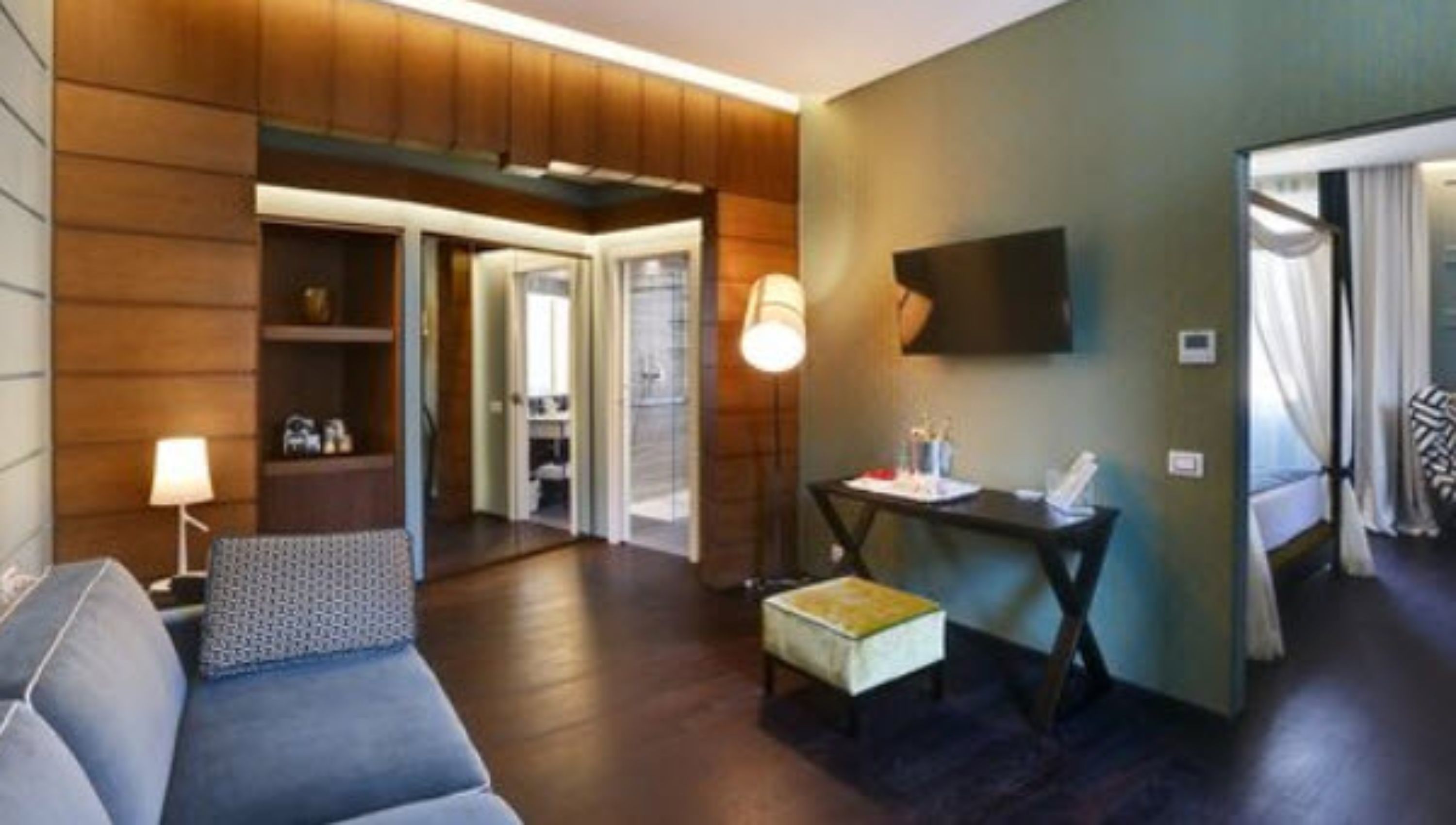 royal suite | living room | led tv