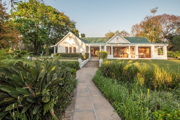 Exterior - Nut Grove Boutique Hotel (Mbombela)