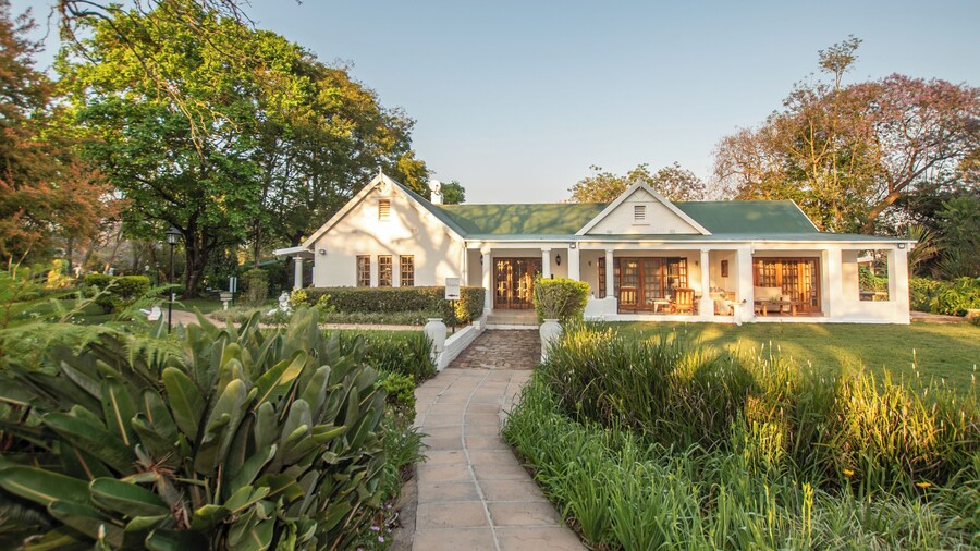 Nut Grove Boutique Hotel