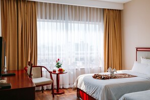 Superior Room, City View | Minibar, in-room safe, desk, rollaway beds - Minh Toan Hotel (Da Nang)