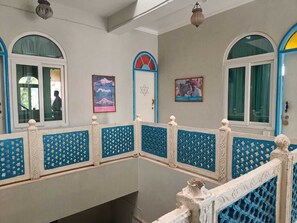 Lobby - Maya Hotel & Restaurant (Agra)