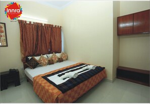Deluxe Room, 1 Bedroom | Premium bedding, free WiFi - Innra (Kolkata)