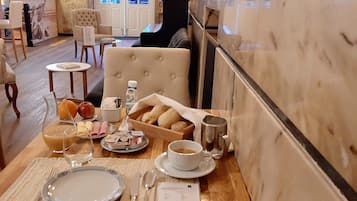 Dagelijks ontbijtbuffet (toeslag)