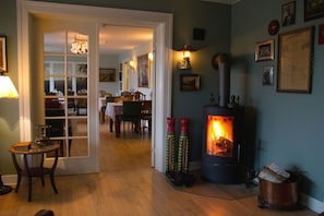 Fireplace - Hotel Lolland (Norreballe)