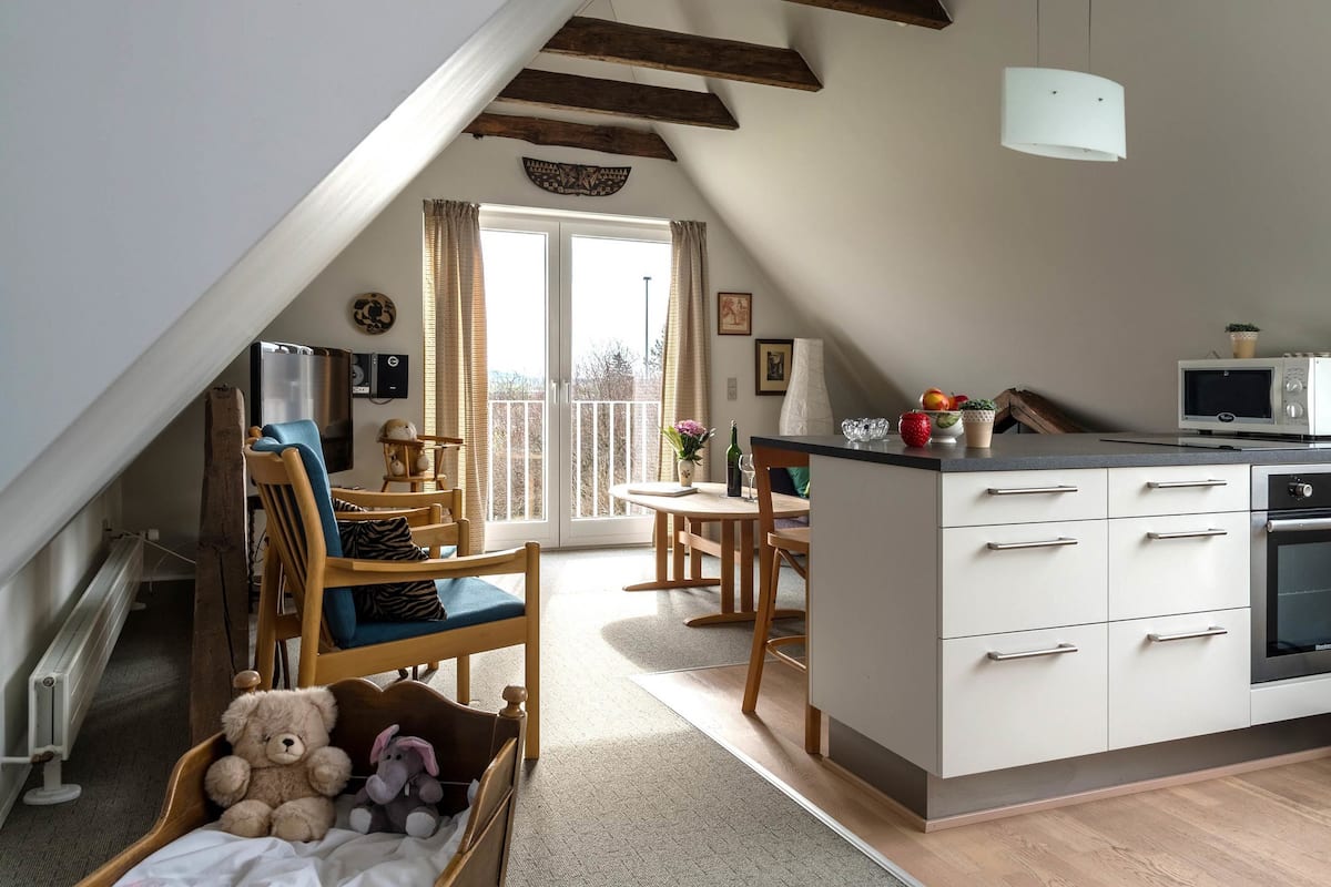 Apartment, 2 Bedrooms | Premium bedding, blackout drapes, WiFi (free), bed sheets
