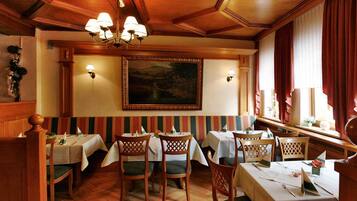 Free buffet breakfast