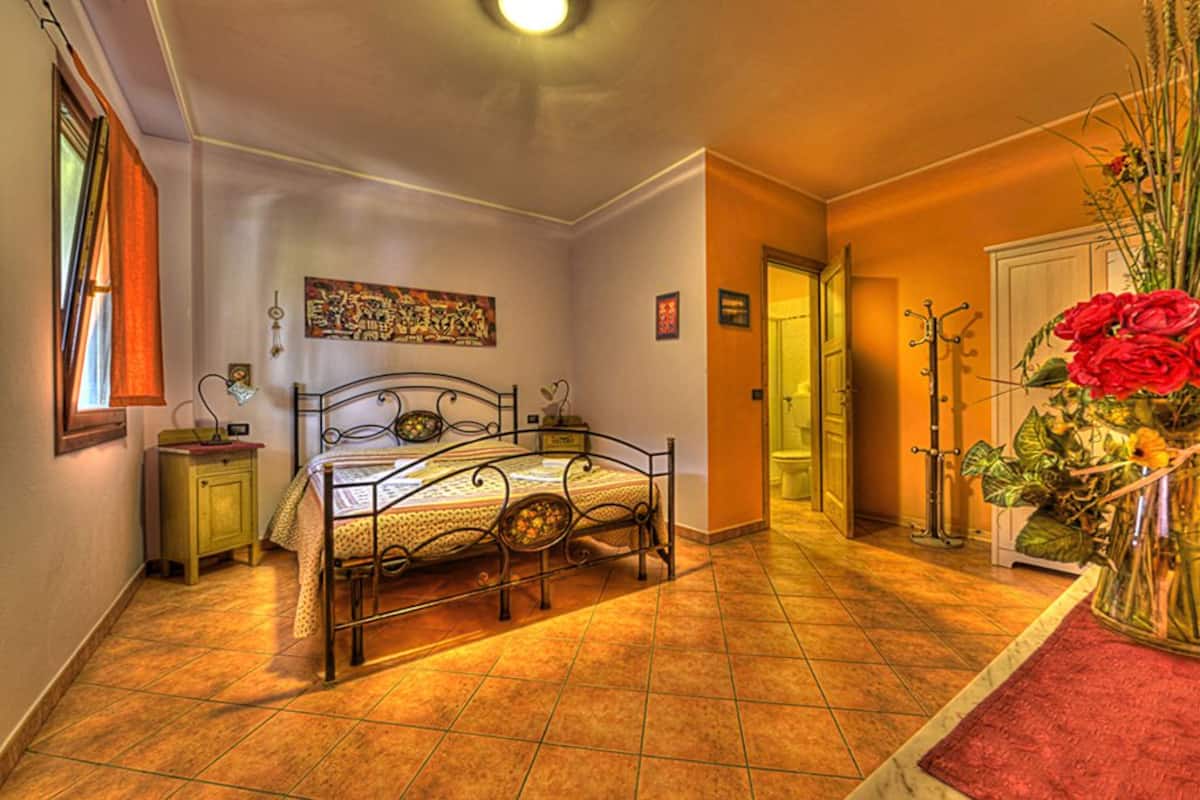 Double or Twin Room | 1 bedroom, desk, cribs/infant beds, free WiFi