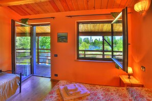 Apartment, 1 Bedroom | Desk, cribs/infant beds, free WiFi, bed sheets