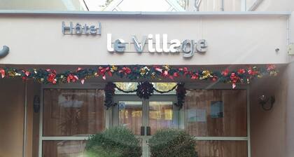 Hôtel Le Village