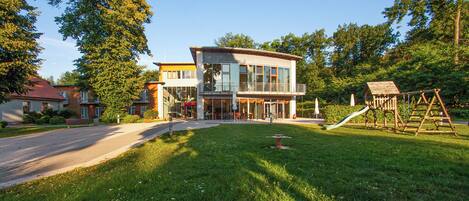 Fachada de la propiedad