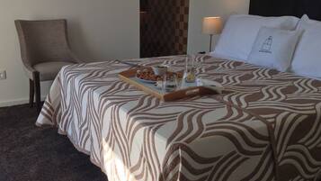 Literie de qualité supérieure, bureau, chambres insonorisées