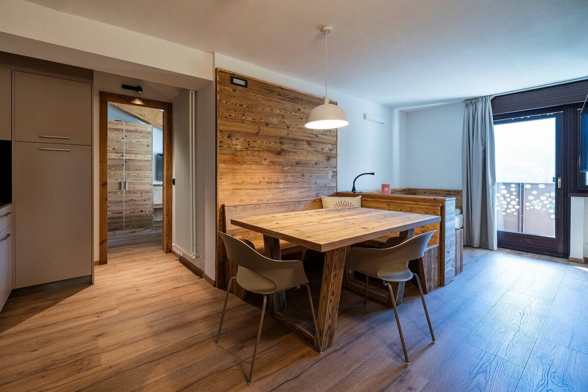 Superior Apartment | Living area | Flat-screen TV