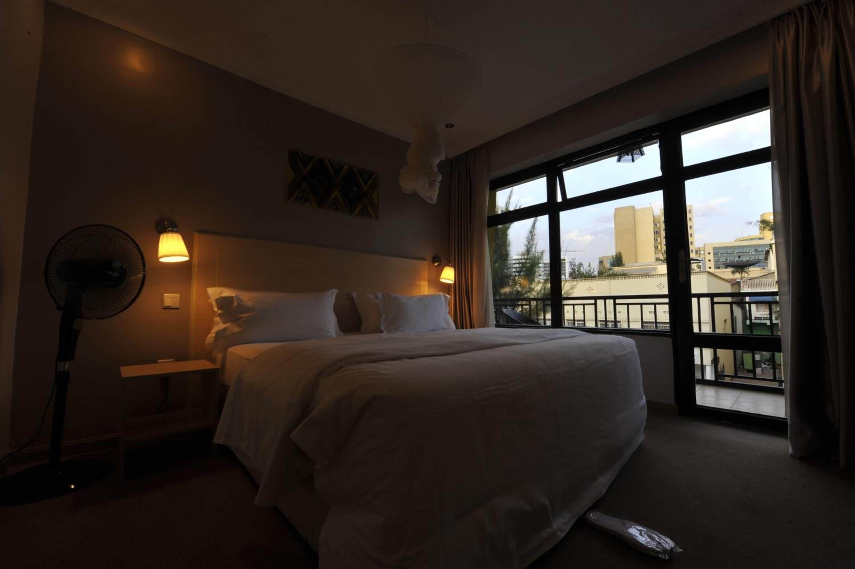 1 bedroom, blackout curtains, soundproofing, free wifi