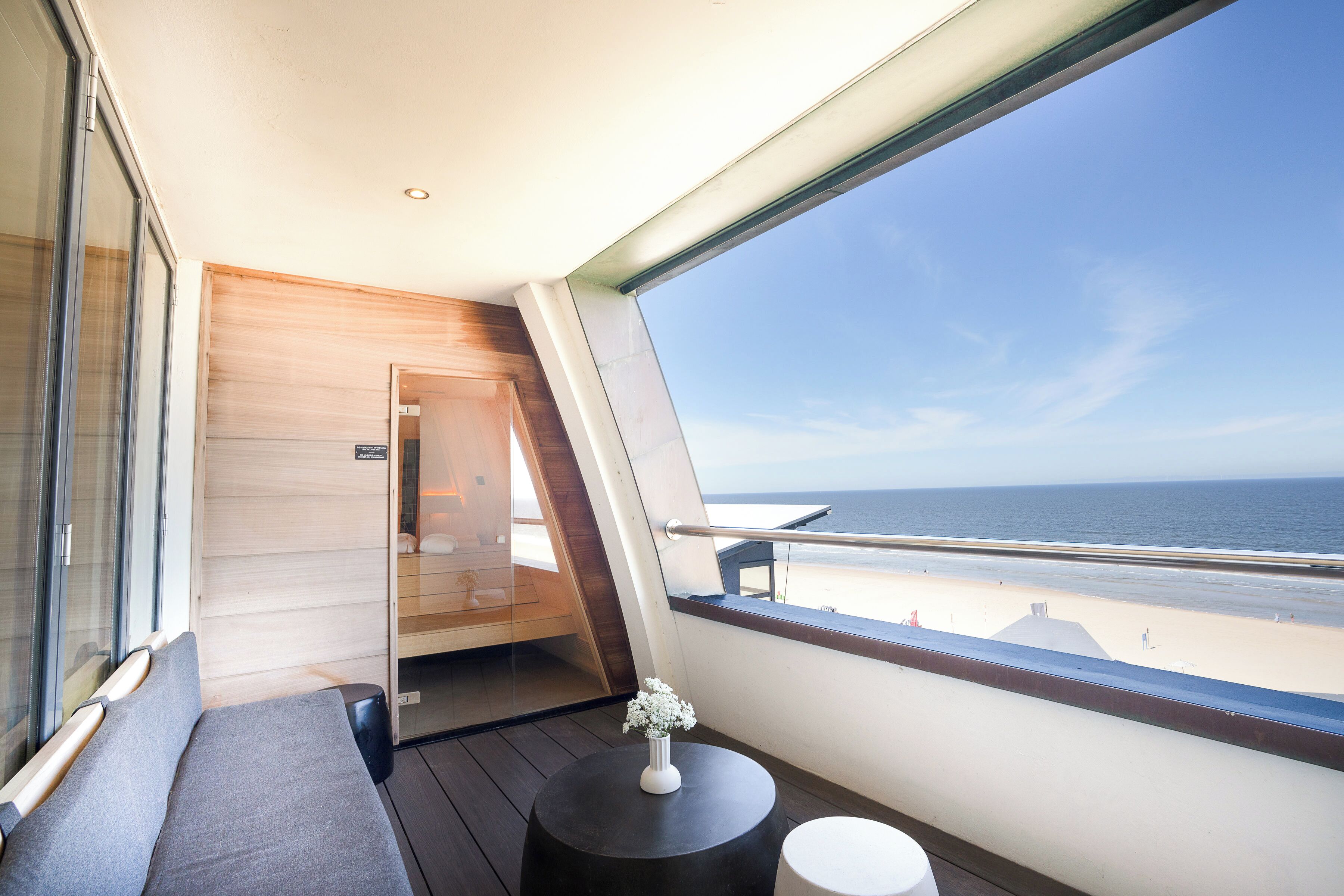 Presidential Sea View Apartment with Sauna | Parveke