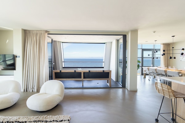 Presidential Sea View Apartment with Sauna | Living area | 42-inch Smart TV with satellite channels, TV, heated floors