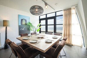 Superior Sea View Apartment with Sauna | Servicio a la habitación