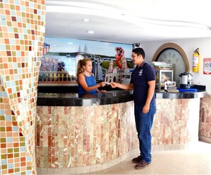 Lobby - Hotel Interamericano (Barranquilla)