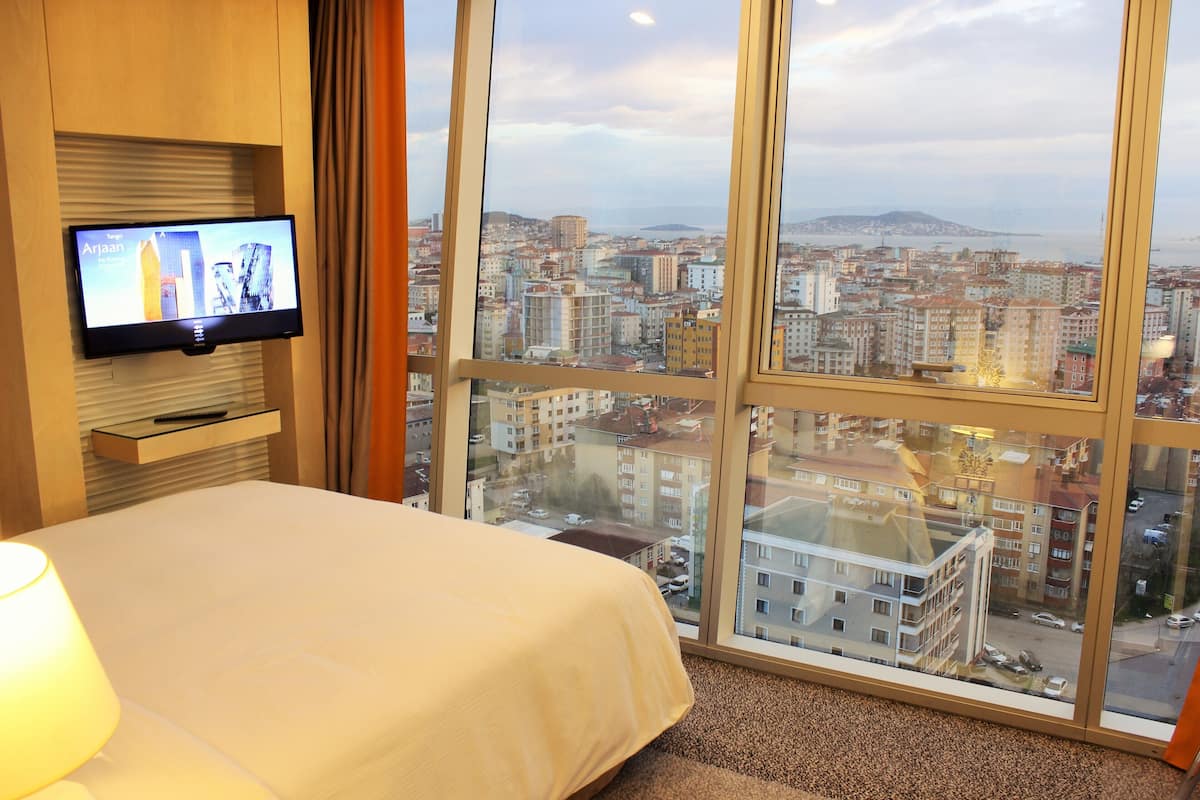 Suite, 1 Bedroom, Sea View | View from room